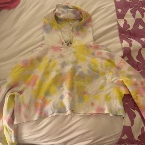 Champion cropped tie die hoodie!
